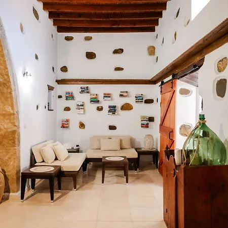 بيت للعطل Anesis Traditional Rhodian House